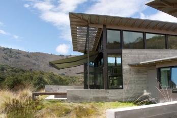 Lateral Retractable Awning