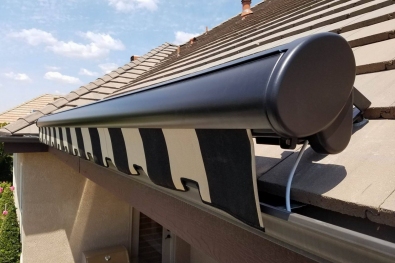 Lateral Retractable Awning
